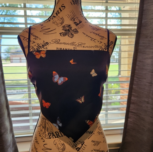 🦋 Forever 21, women's crop top. - Picture 8 of 9